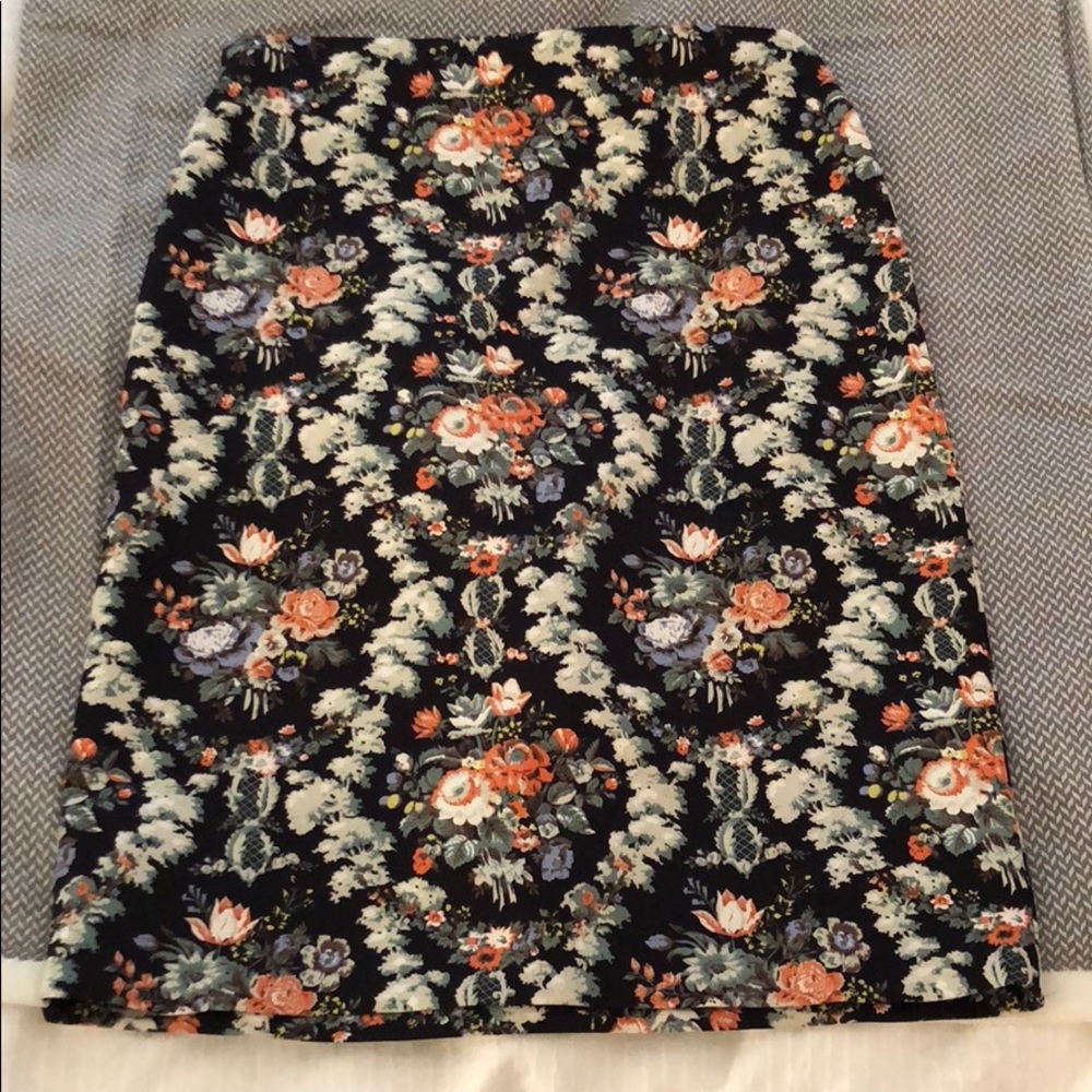 Philosophy Black Floral Pencil Skirt